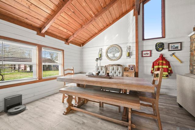 5360 Rolling Acres Dr, Baker, LA 70714