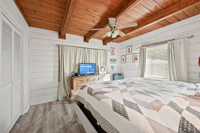 5360 Rolling Acres Dr, Baker, LA 70714