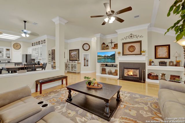 4520 Grand Forest, Schertz, TX 78154