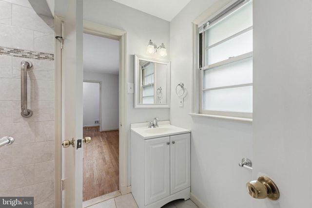 228 NORTHWEST TER, Silver Spring, MD 20901