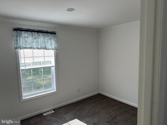 6 EVERGREEN DR, Quakertown, PA 18951