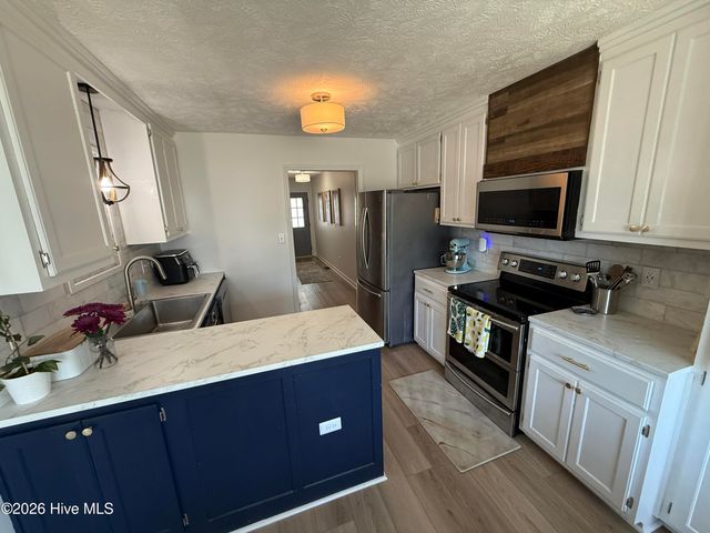 6318 Streeter Drive, Hope Mills, NC 28348