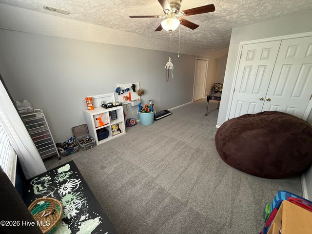 6318 Streeter Drive, Hope Mills, NC 28348