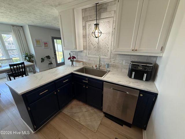 6318 Streeter Drive, Hope Mills, NC 28348