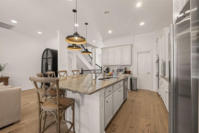 15 Islewood Boulevard, The Woodlands, TX 77380
