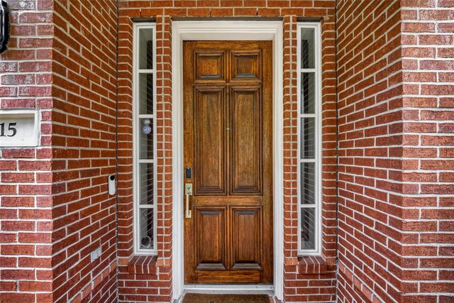 15 Islewood Boulevard, The Woodlands, TX 77380