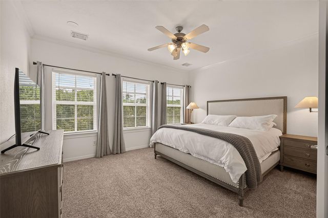 15 Islewood Boulevard, The Woodlands, TX 77380