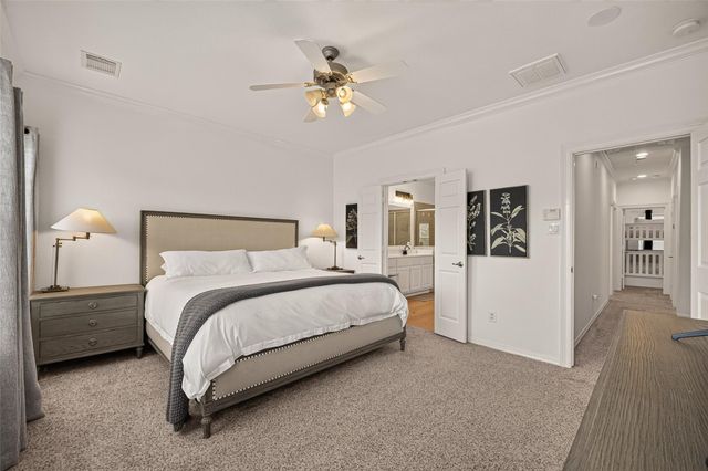 15 Islewood Boulevard, The Woodlands, TX 77380