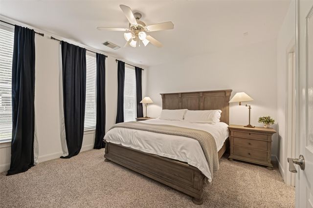 15 Islewood Boulevard, The Woodlands, TX 77380