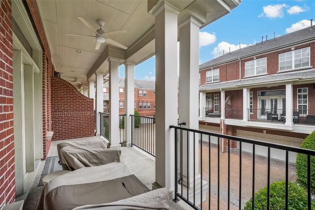 15 Islewood Boulevard, The Woodlands, TX 77380