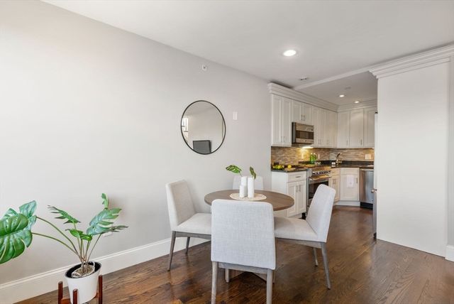 668 Massachusetts Ave 4, Boston, MA 02118