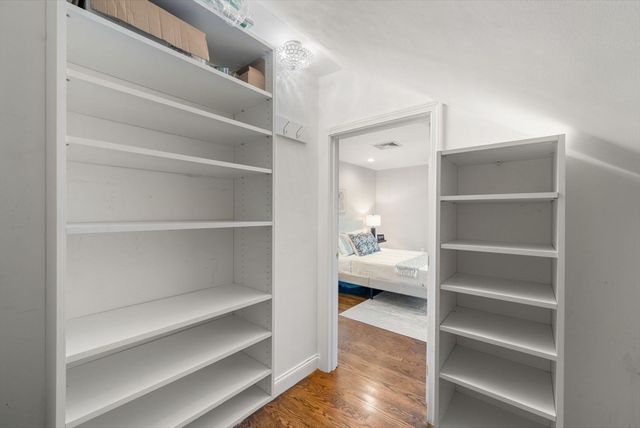 668 Massachusetts Ave 4, Boston, MA 02118