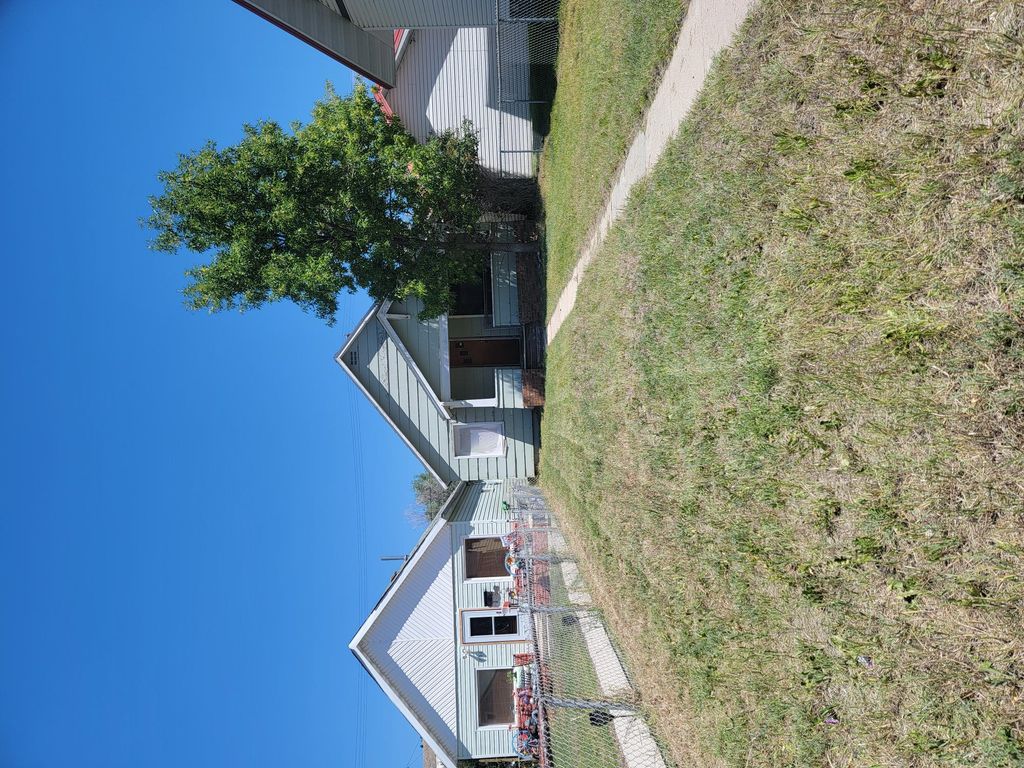 Image 1 of property listing at 704 W 3rd Street, Anaconda, MT 59711