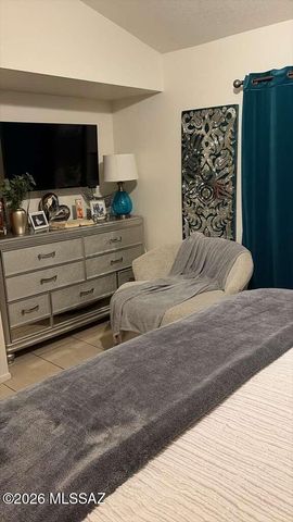 5313 S Oakhaven Drive, Tucson, AZ 85746