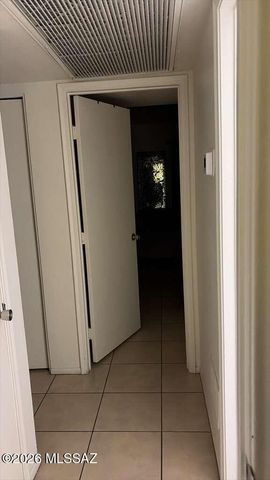 5313 S Oakhaven Drive, Tucson, AZ 85746