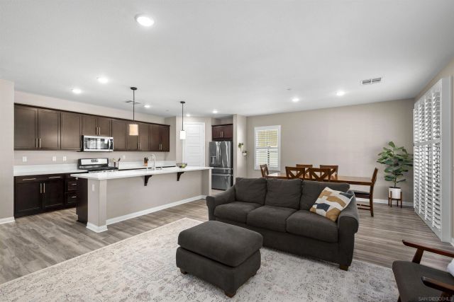 10664 Cobble Court, Santee, CA 92071