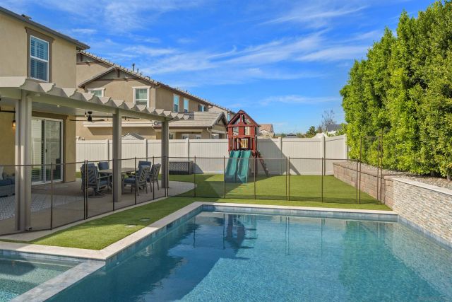 10664 Cobble Court, Santee, CA 92071