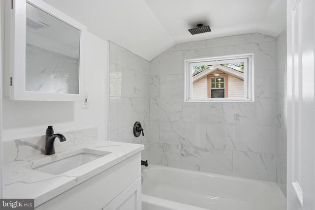 4116 32ND ST, Mount Rainier, MD 20712