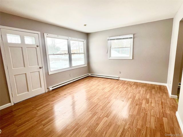 382 County Route 22 1, Middletown, NY 10940