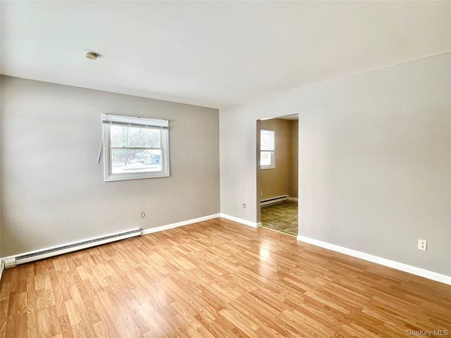 382 County Route 22 1, Middletown, NY 10940