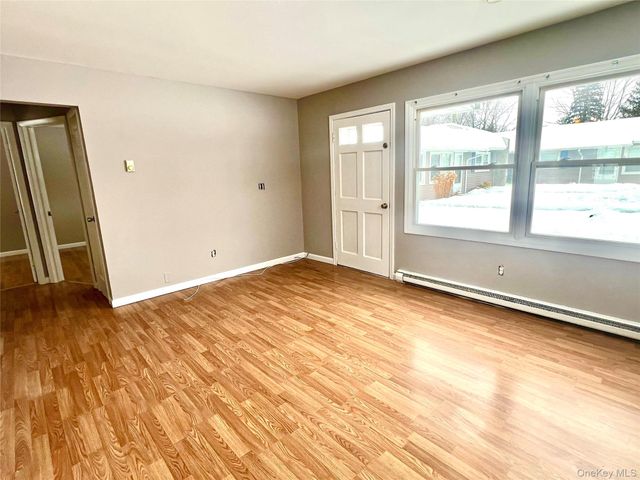 382 County Route 22 1, Middletown, NY 10940