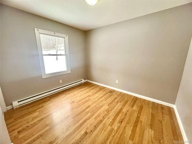 382 County Route 22 1, Middletown, NY 10940