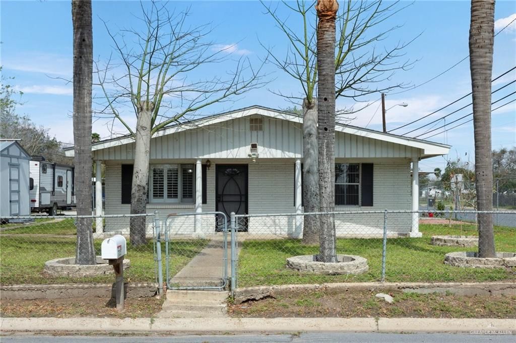 725 E Los Torritos Street, Weslaco, TX 78596