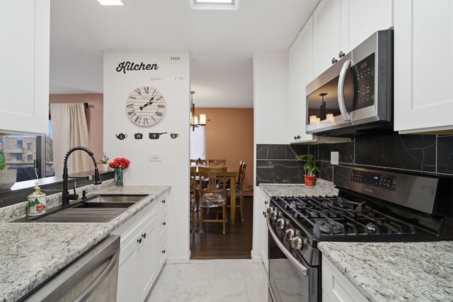 1926 Prairie Square 313, Schaumburg, IL 60173