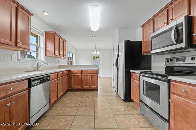 17350 Palm Ridge Drive, D'iberville, MS 39540