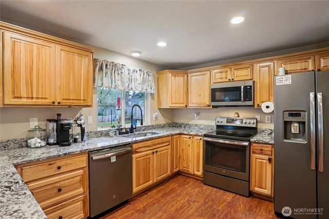 11404 208th Avenue E, Bonney Lake, WA 98391