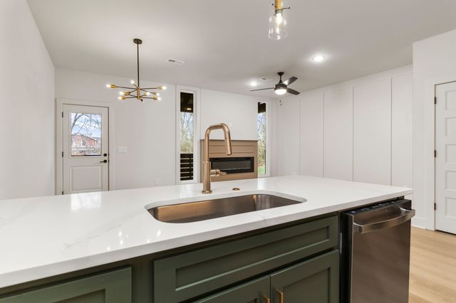 53 Holland Park, Clarksville, TN 37043