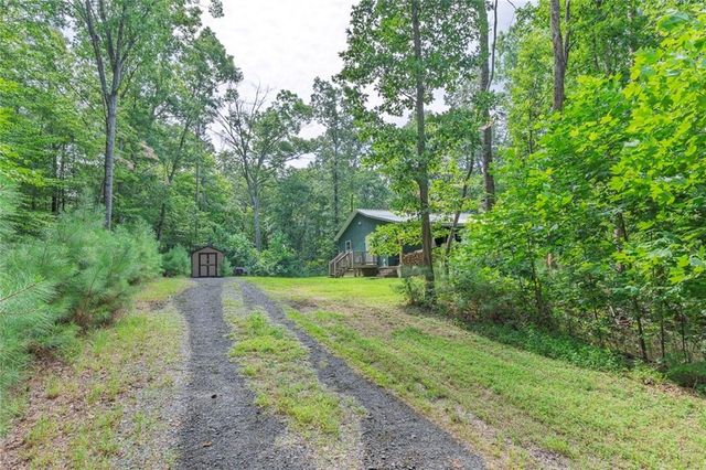 7379 Yukon Road, Talking Rock, GA 30175