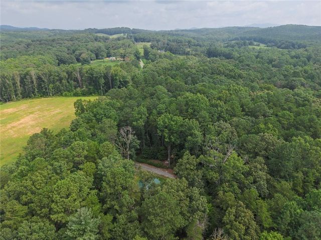 7379 Yukon Road, Talking Rock, GA 30175