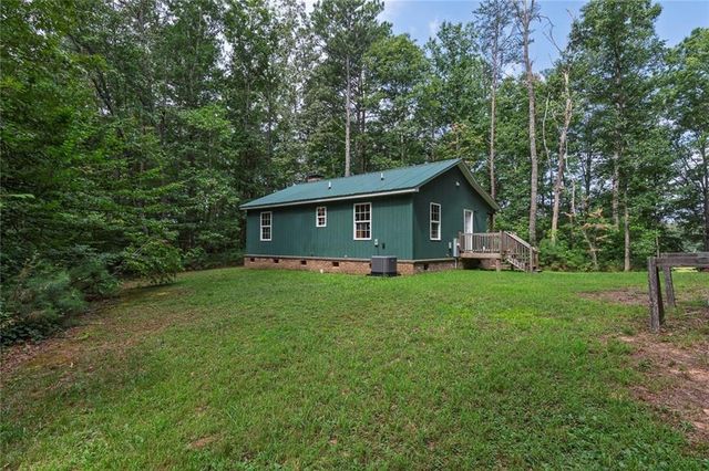 7379 Yukon Road, Talking Rock, GA 30175