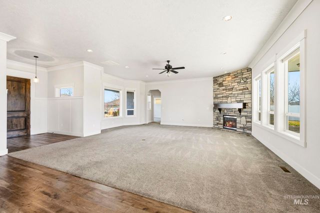 10467 Kaylee Way, Nampa, ID 83687