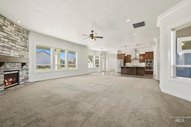 10467 Kaylee Way, Nampa, ID 83687