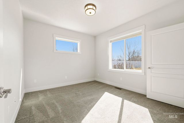 10467 Kaylee Way, Nampa, ID 83687