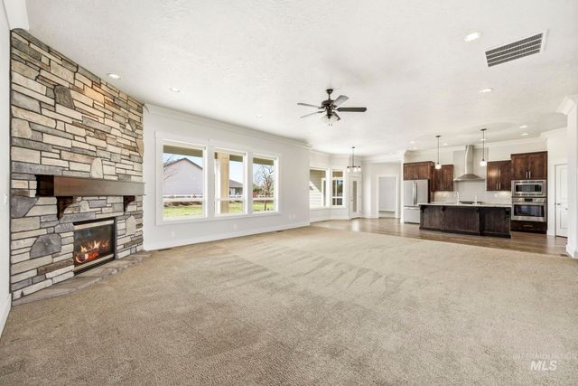 10467 Kaylee Way, Nampa, ID 83687