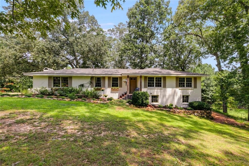 8084 S Giles Road, Douglasville, GA 30135