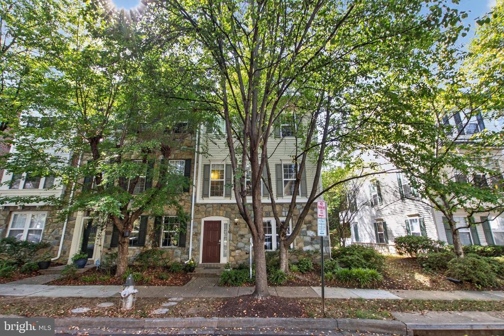 110 ELMCROFT BLVD, Rockville, MD 20850