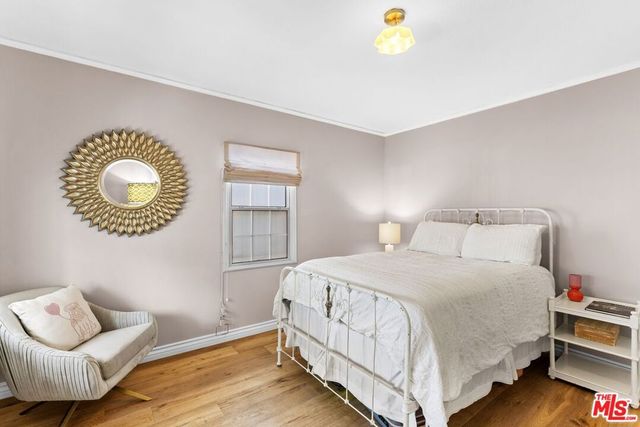 2030 S Redondo Boulevard, Los Angeles, CA 90016