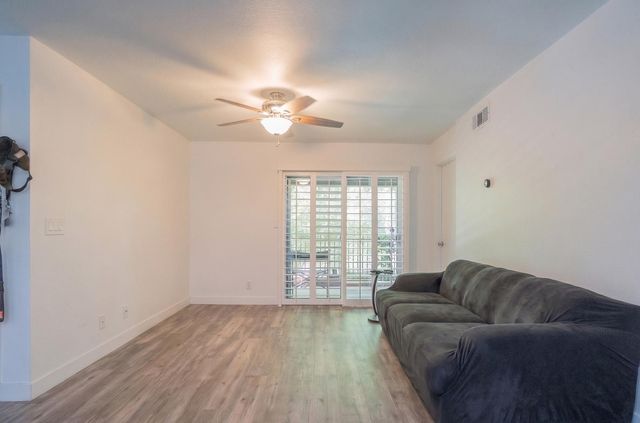 5525 E Thomas Road Unit B7, Phoenix, AZ 85018