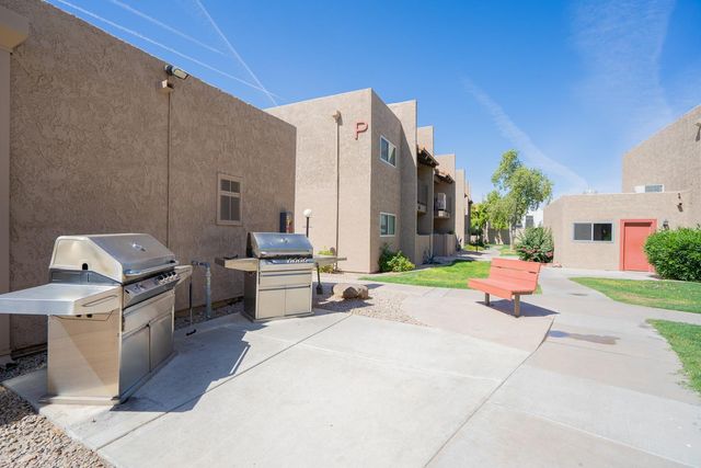 5525 E Thomas Road Unit B7, Phoenix, AZ 85018