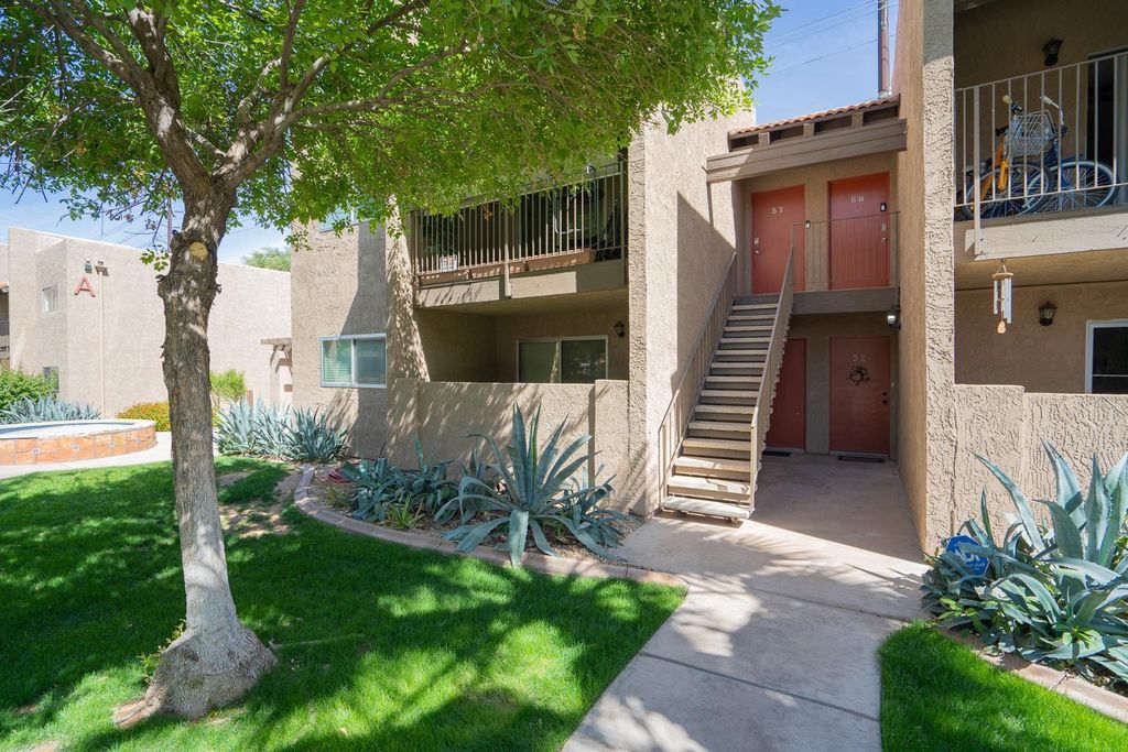 5525 E Thomas Road Unit B7, Phoenix, AZ 85018