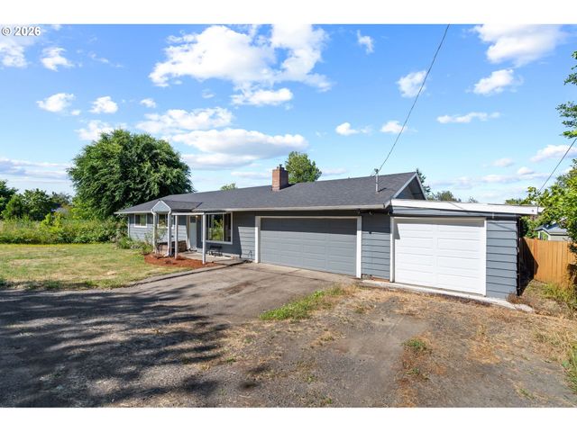 440 N YAMHILL St, Carlton, OR 97111