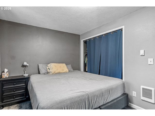 440 N YAMHILL St, Carlton, OR 97111