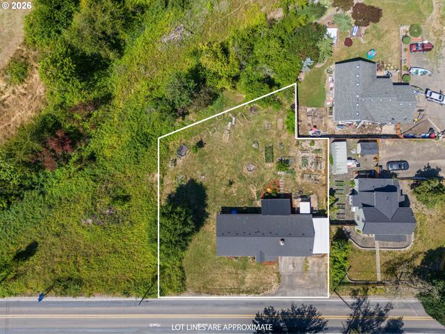 440 N YAMHILL St, Carlton, OR 97111