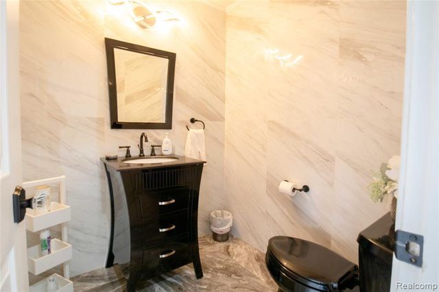 54275 Talon Court, Shelby Twp, MI 48315