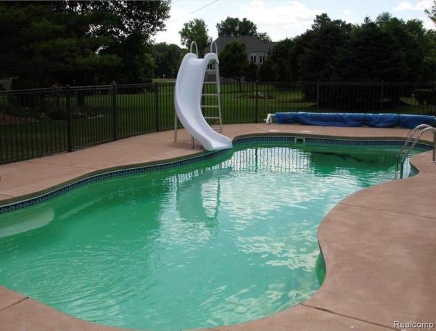 54275 Talon Court, Shelby Twp, MI 48315