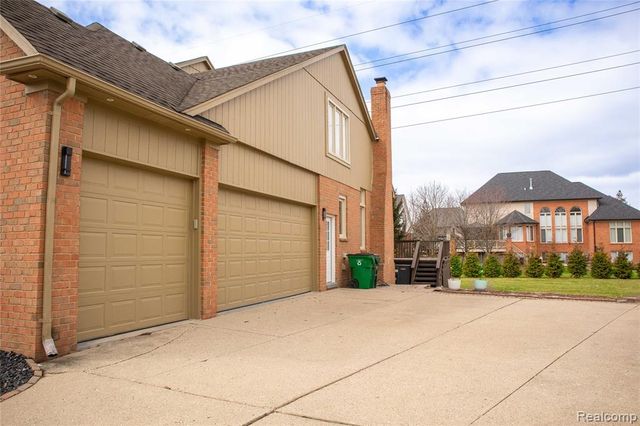 54275 Talon Court, Shelby Twp, MI 48315